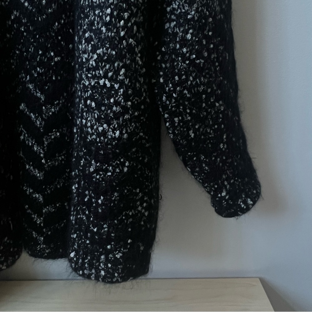 LAST CHANCE❗️(8/23) - COS Monochrome Women's Cardigan - Picture 3 of 10